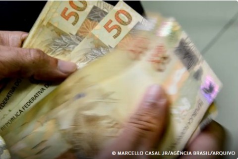 Isenção de IR para quem ganha até R$ 5 mil entra em vigor