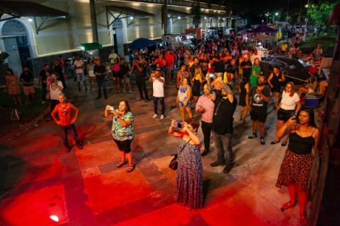 Cantando com Elas agitou o Centro Cultural em homenagem ao mês das mulheres