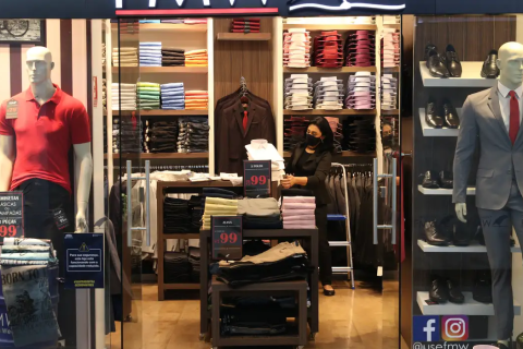 Entenda os direitos do consumidor para trocas de presentes de Natal