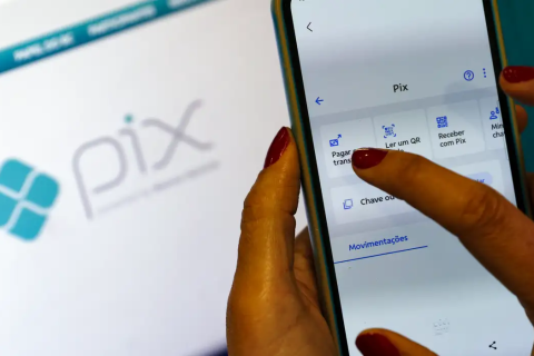 Bancos passam a oferecer Pix Automático a partir desta segunda