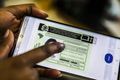 Governo lança consulta sobre fim da exigência de autoescola para CNH