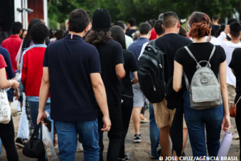 Estudantes têm até as 23h59 desta sexta para fazer a inscrição no Enem