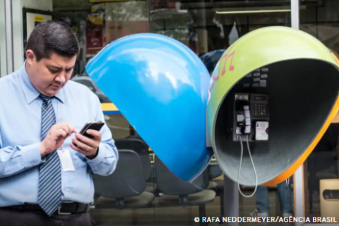 Orelhões serão extintos em todo o Brasil até o fim de 2028