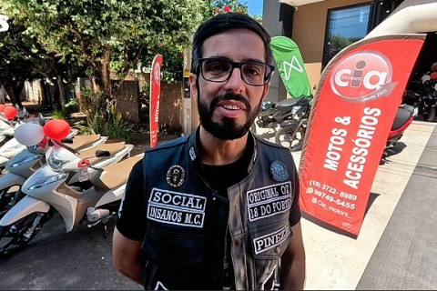 Ainda em clima de Páscoa, Cia Motors realizou distribuição de chocolates