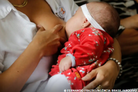 Campanha Mundial de Amamentação promove a preservação da vida