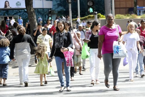 Mulheres têm menos direitos e oportunidades de emprego, revela Dieese