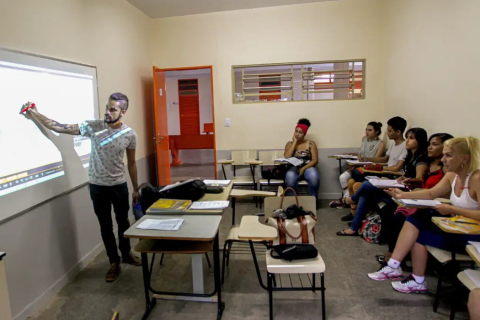 Inscrições para o Encceja 2025 começaram nesta segunda-feira